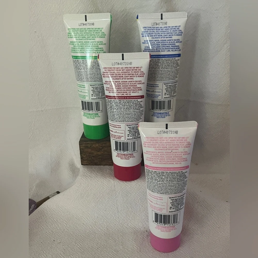 Crayola Bathtub Finger Paint Soap Set - 4oz bottles Green, Red, Blue, Pink NEW
